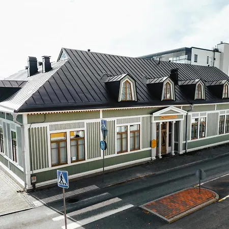 Johanssonin Talo 1849 Hotel *
