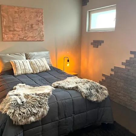 Johanssonin Talo 1849 3*