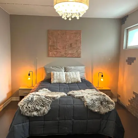 Hotel Johanssonin Talo 1849 3*