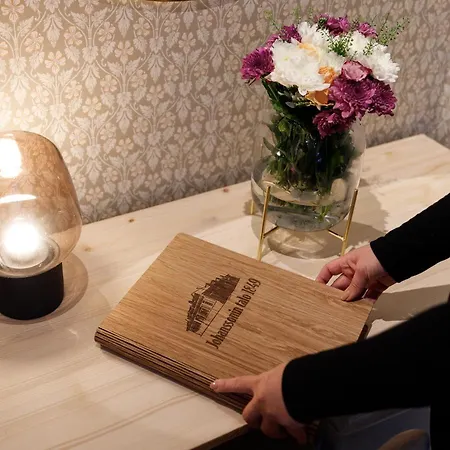 Hotel Johanssonin Talo 1849 3*