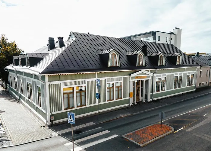 Johanssonin Talo 1849 Отель 3*